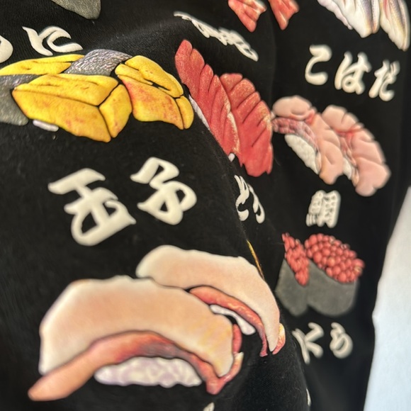 Japanese sushi shirt! - Picture 2 of 4